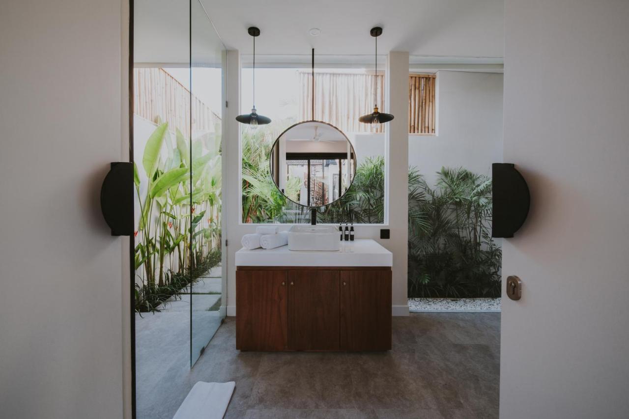 New 4 Bedroom 5 Min Walk To Berawa Beach Enclosed Livng Canggu Exteriör bild