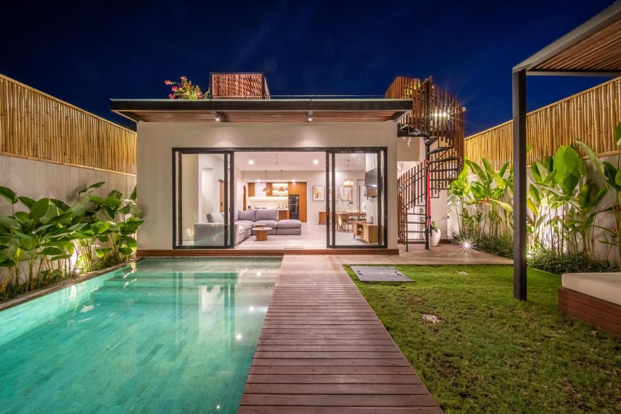 New 4 Bedroom 5 Min Walk To Berawa Beach Enclosed Livng Canggu Exteriör bild